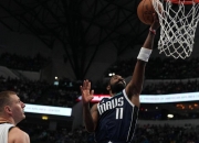 魔术绝杀时刻，复出首战轰40分点燃赛场，欧文迎来胜利！