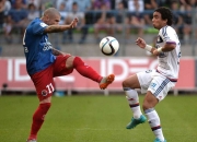 里尔主场迎战巴黎，双雄对决激烈